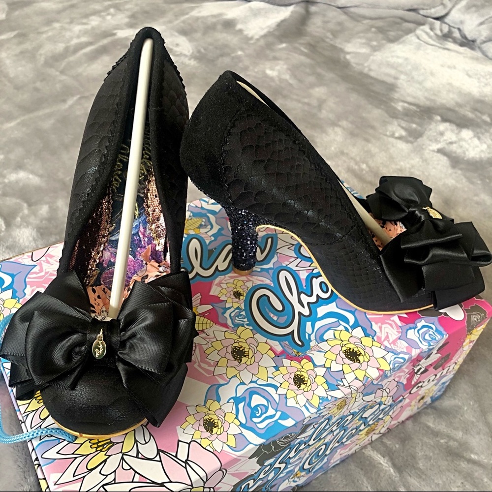 ✨NIB✨ Irregular Choice Ascot Heels Size 38